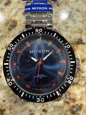 Miykon Men's Silver Stainless Steel Quartz Watch - Water-Resistant, Blue Dial